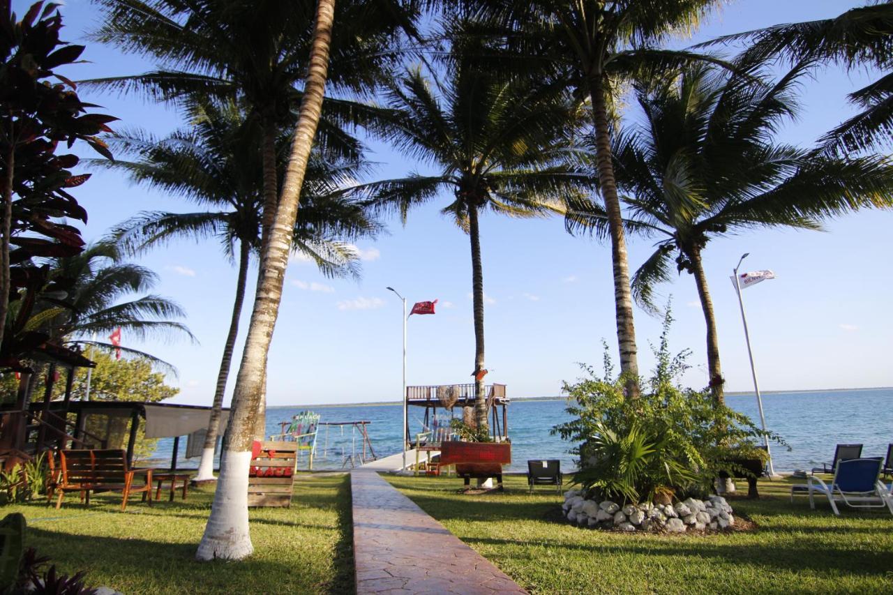 Coras Place Bacalar Lagoon Front Exteriör bild