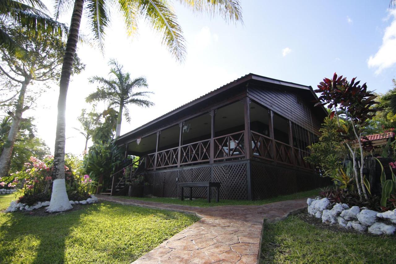 Coras Place Bacalar Lagoon Front Exteriör bild