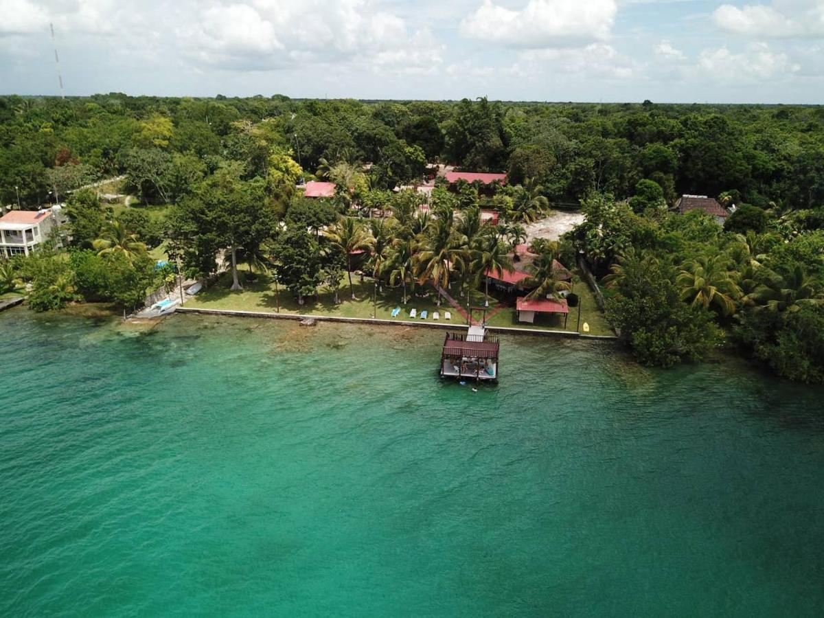Coras Place Bacalar Lagoon Front Exteriör bild