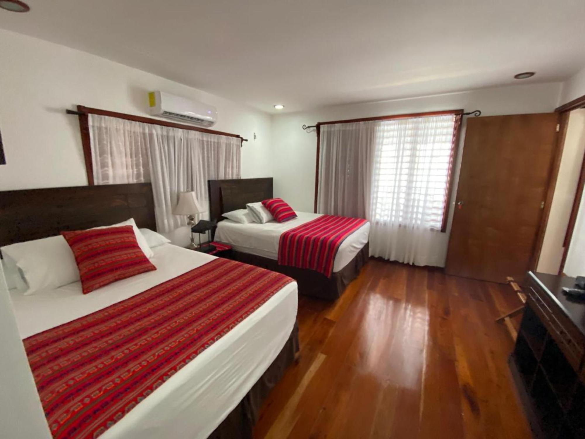 Coras Place Bacalar Lagoon Front Rum bild