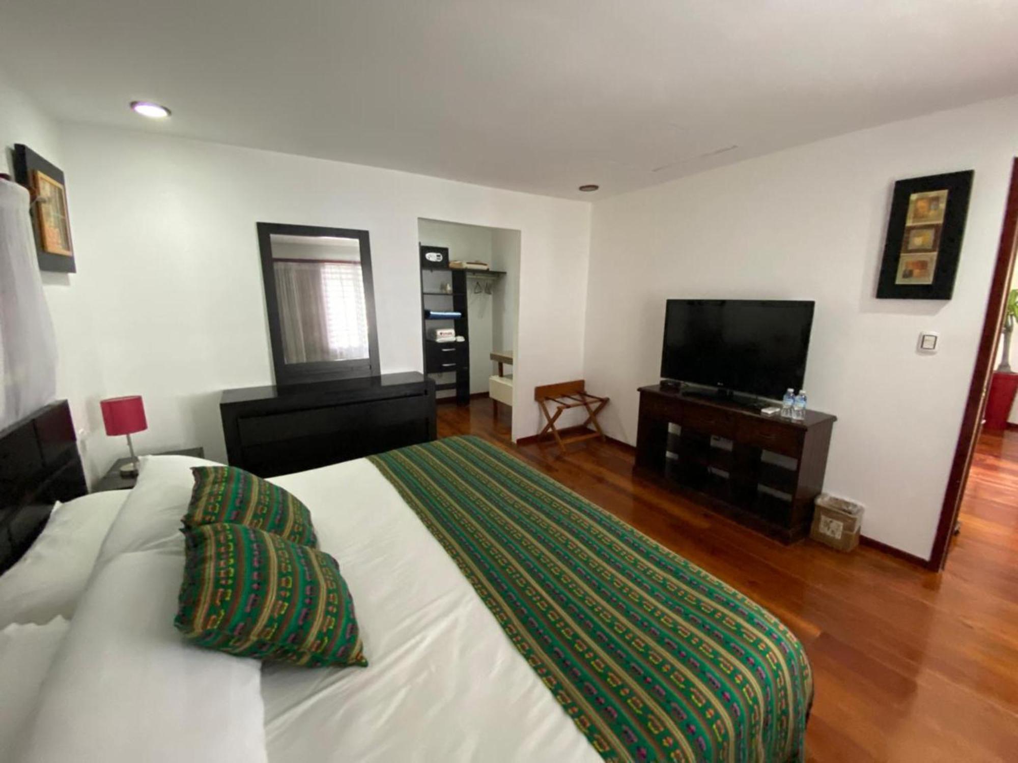Coras Place Bacalar Lagoon Front Rum bild