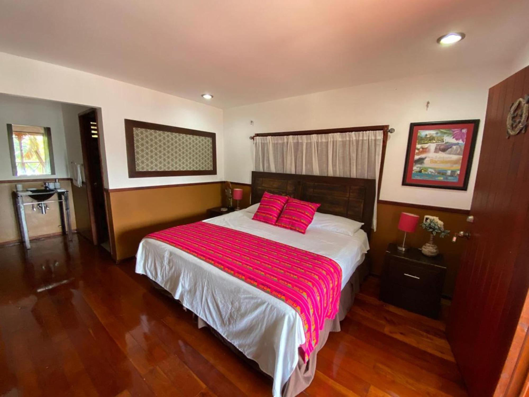 Coras Place Bacalar Lagoon Front Rum bild